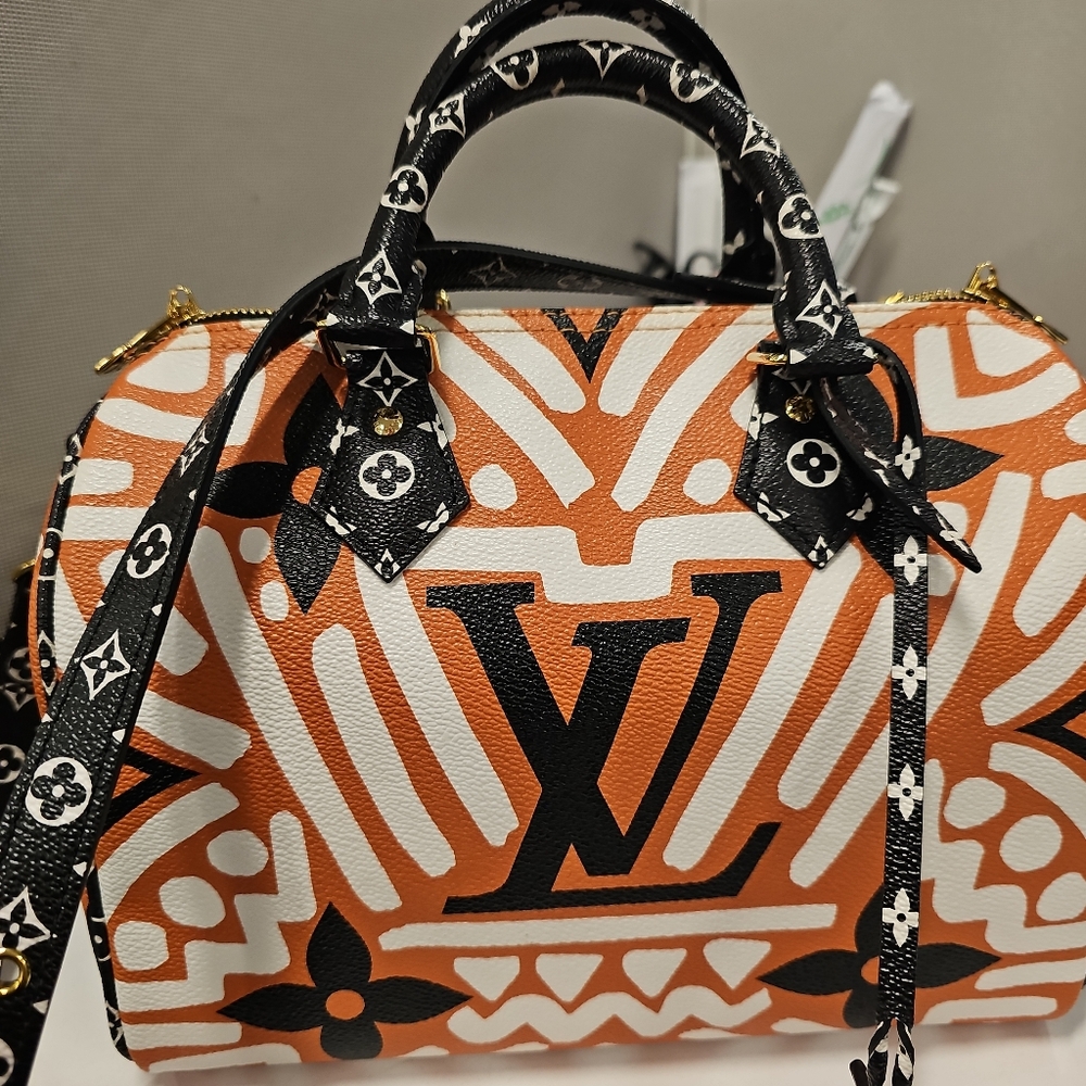 Louis Vuitton Speedy 25 Crafty Bandouliere Giant Monogram - Picture 2 of 13